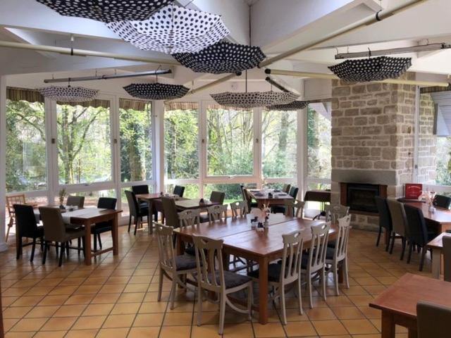 Domaine Des Etangs De Taysse Hotel Espagnac Екстериор снимка
